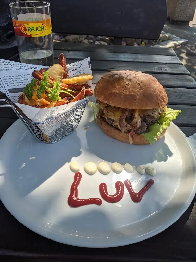 Menu_Christian Leeb_Schützen am Gebirge_immagine_4