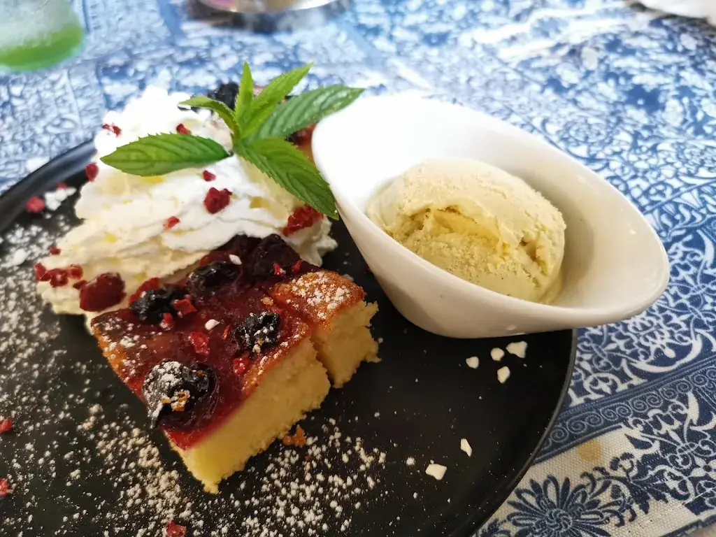 Menu_Christian Leeb_Schützen am Gebirge_immagine_9