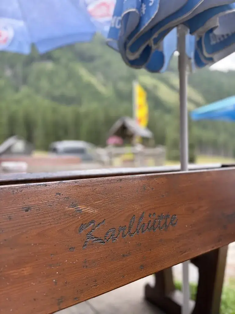 Sandra Witjes_Gasthaus Karlhütte - Krakau_Krakauschatten_review