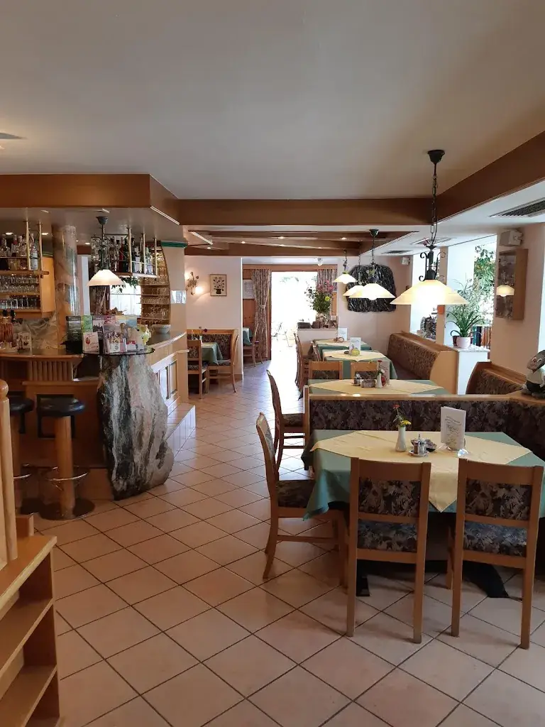 Guniwirt Edelsteinhotel und Restaurant ristorante a Krakauschatten