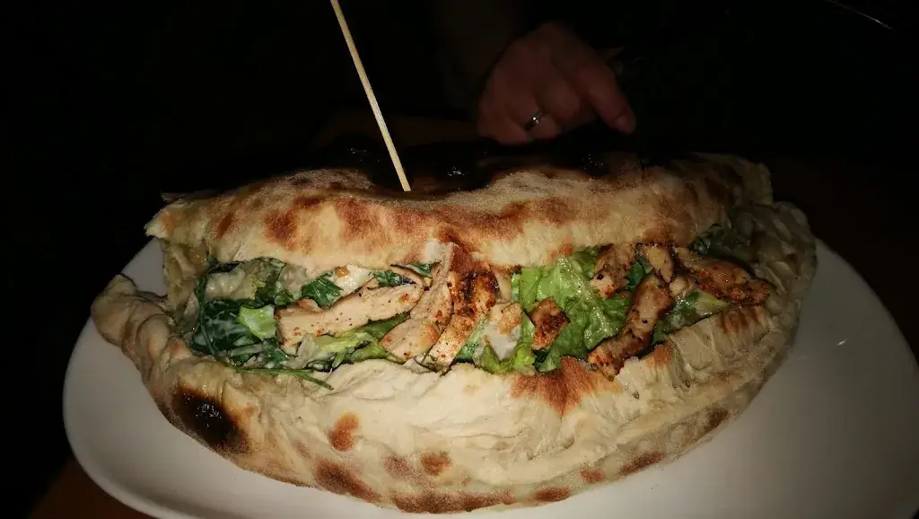 Péter Király_Restaurant Pizzeria Platzhirsch_Krakauschatten_review