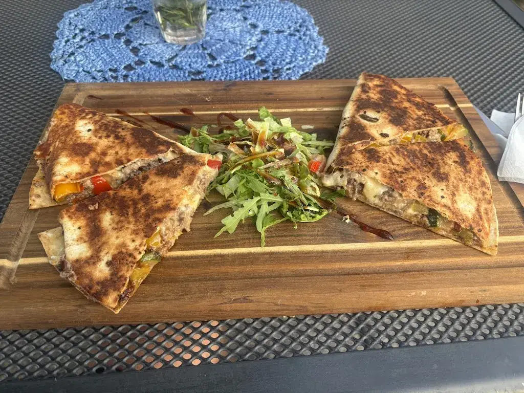 Meet Luv_Schützen am Gebirge_slider_image_2