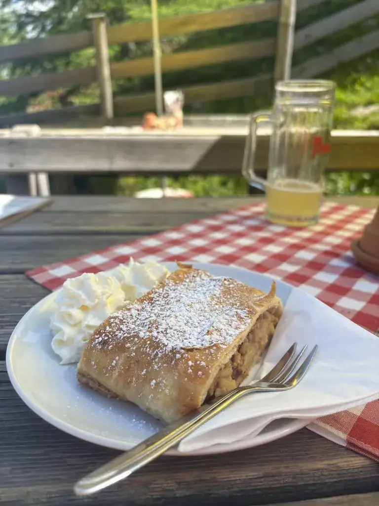 Cornelia Lahnsteiner_Grazer Hütte am Preber_Krakaudorf_recensione