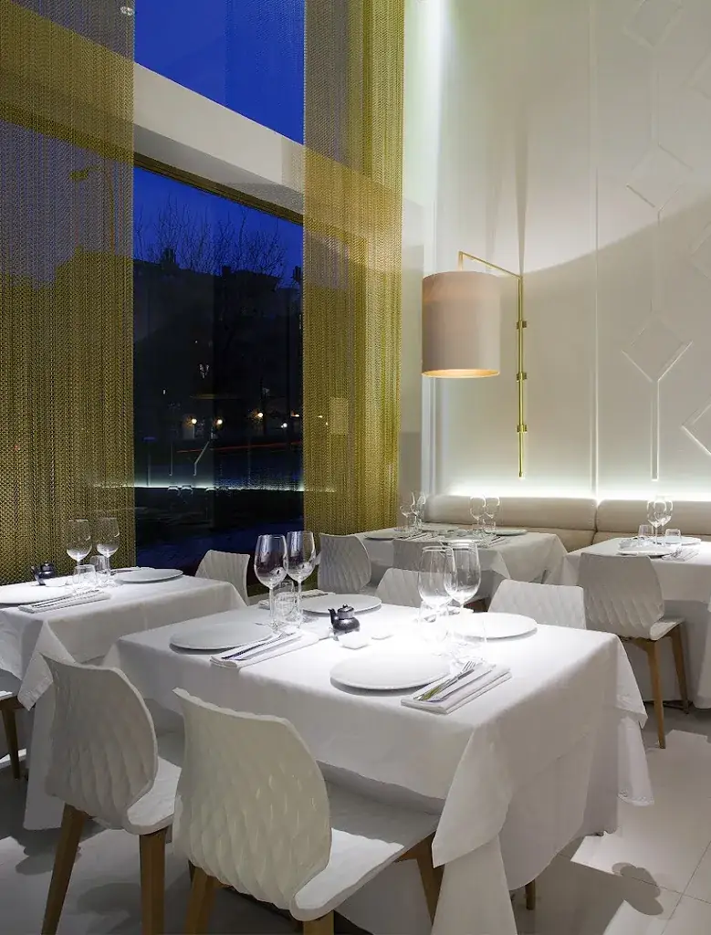 Restaurante Lan Lan Restaurant in Landl