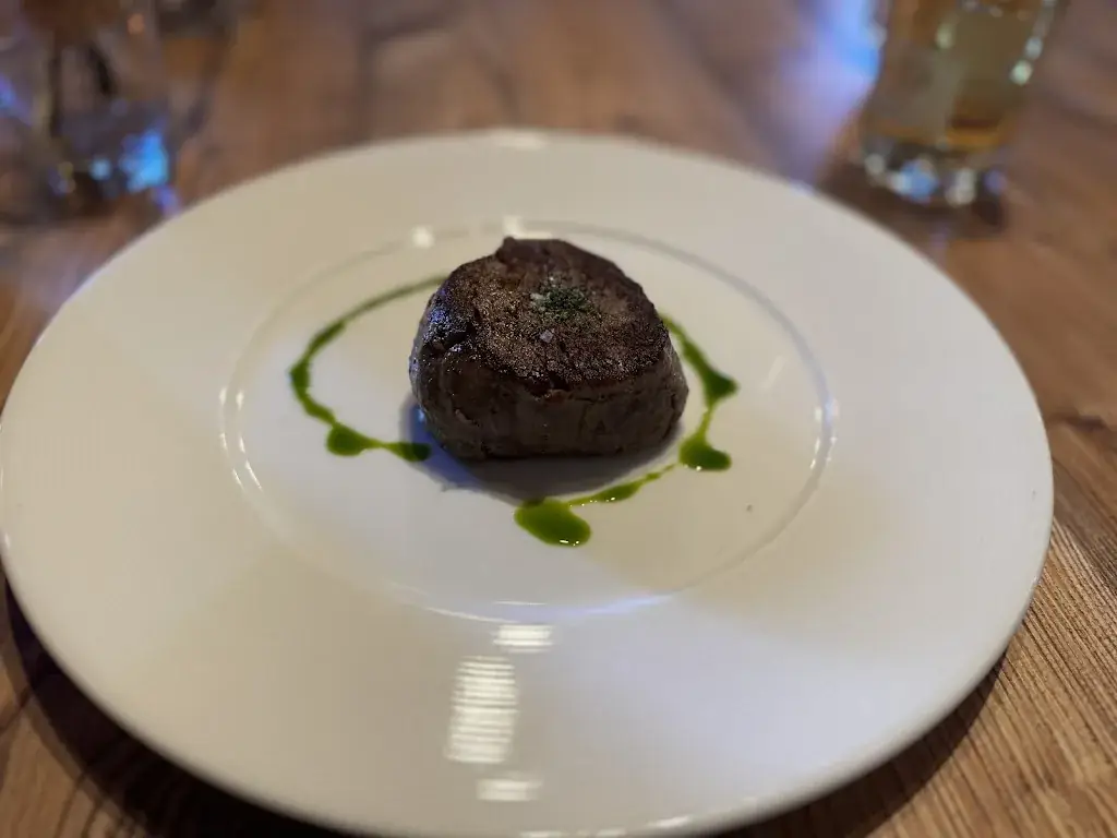 Joerg Schuster_Wirtshaus Holzhütt‘n_Leibnitz_review