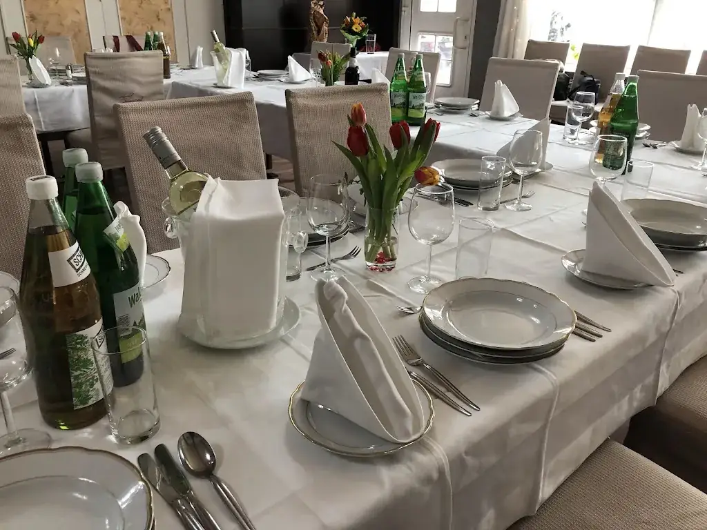 Landgasthof Sonnenstrahl ristorante a Siegendorf im Burgenland