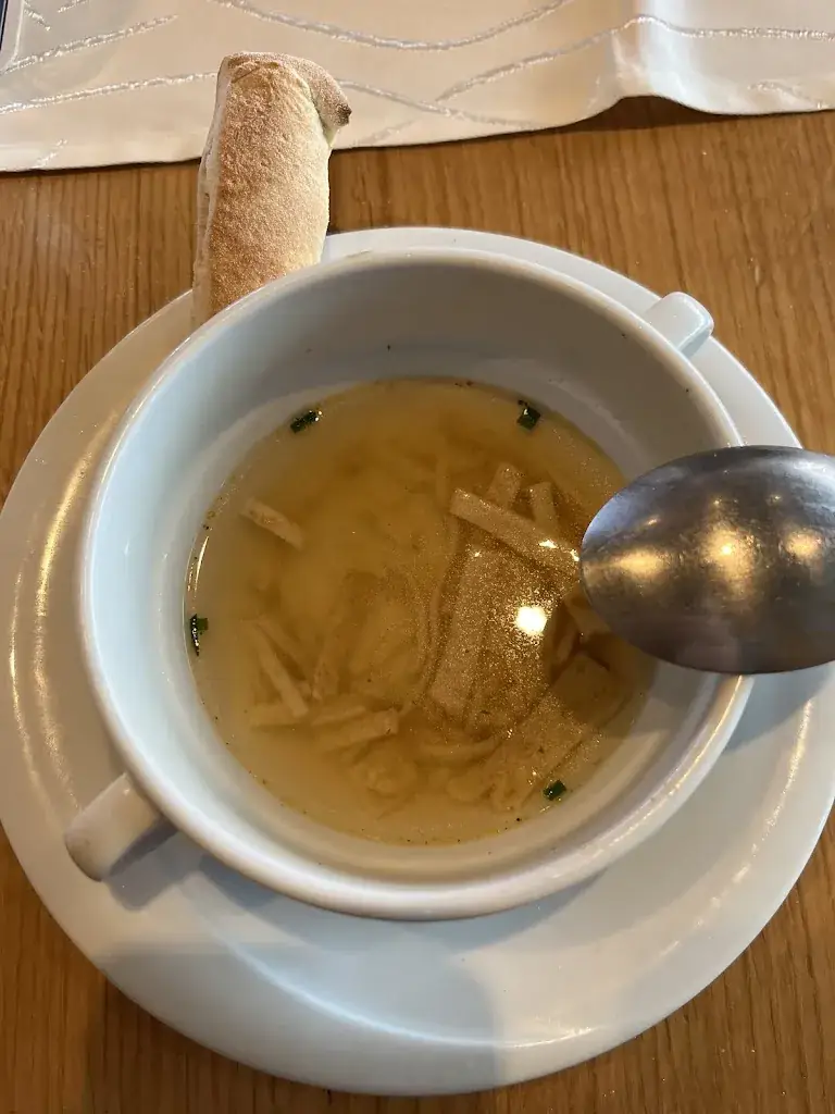 Carles Soldado_Restaurant Mediterran - Sari Haci Hyseyin_Lannach_review