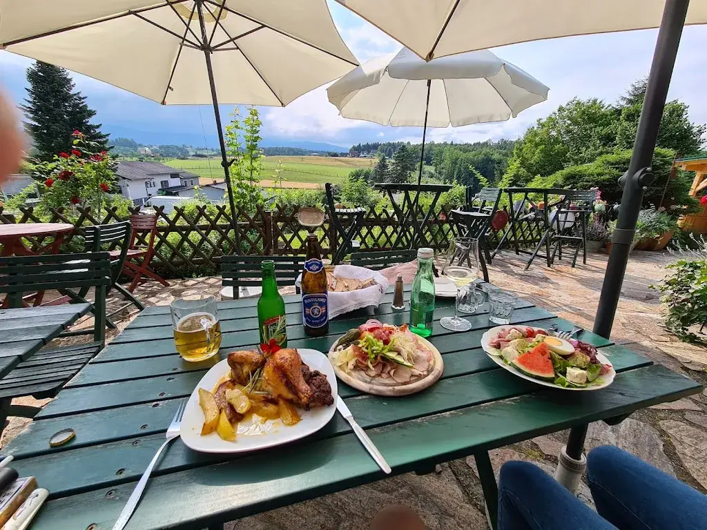 Bruxi's Heuriger_Lannach_slider_image_2