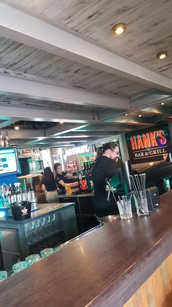 My Canal__Silvia_Hanks Bar & Grill_Lieboch_review