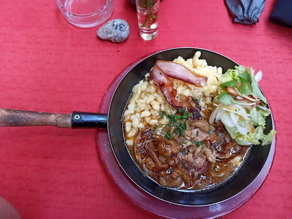 berke ayrancioglu_In's Pfandl_Liebenau_review