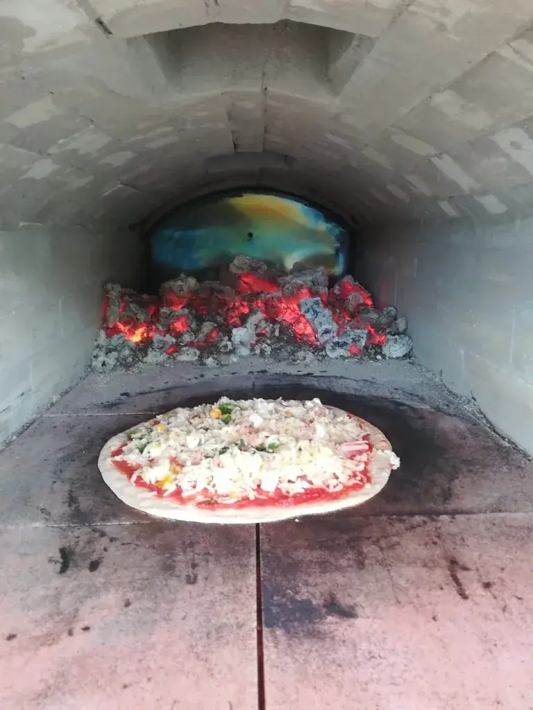 Fabian Gallistl_Rost Bar_Liebenau_review