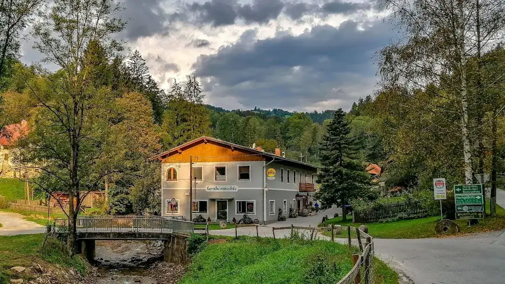 Gasthaus Grabenmühle restaurant à Maria Lankowitz
