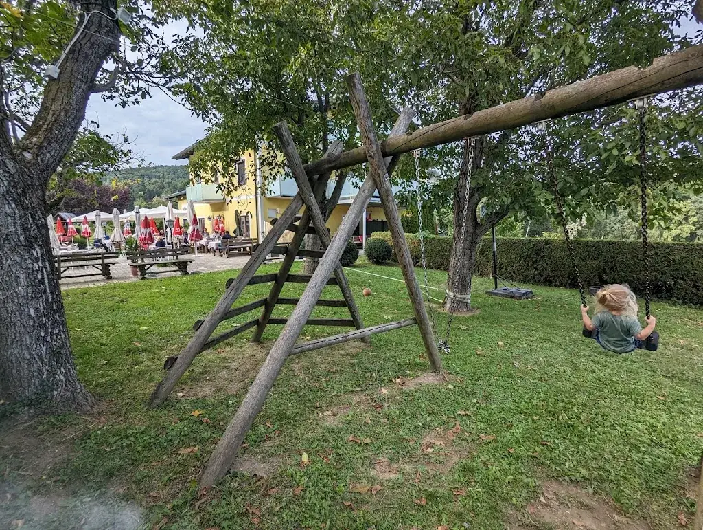 Monica Rockstroh_Gasthaus Meinhart_Mariatrost_avis