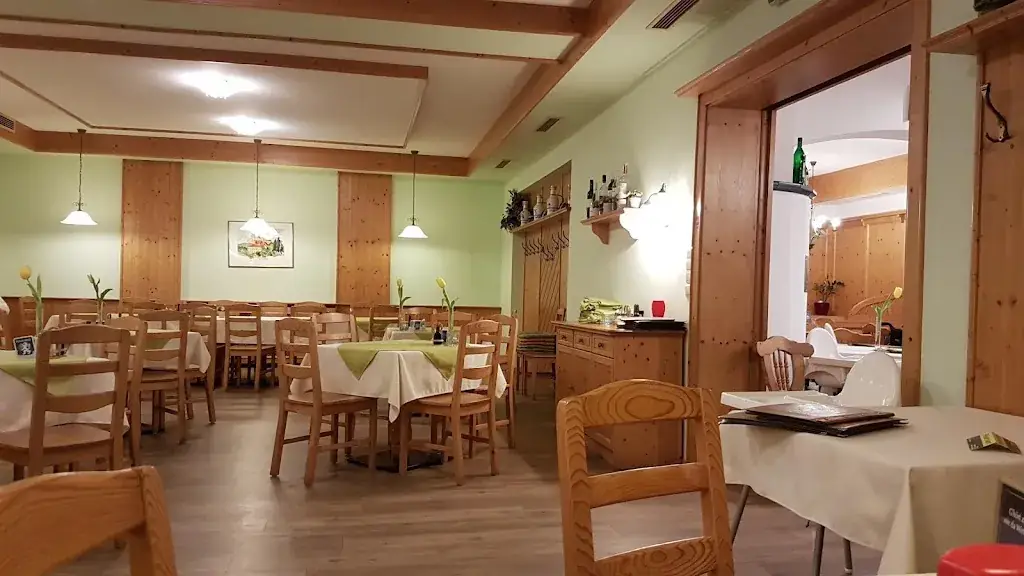 Virginia Marisela Salinas Guajardo_Gasthaus Meinhart_Mariatrost_avis