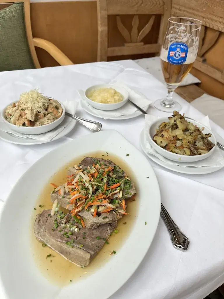 Markus Biehal_Häuserl im Wald_Mariatrost_review