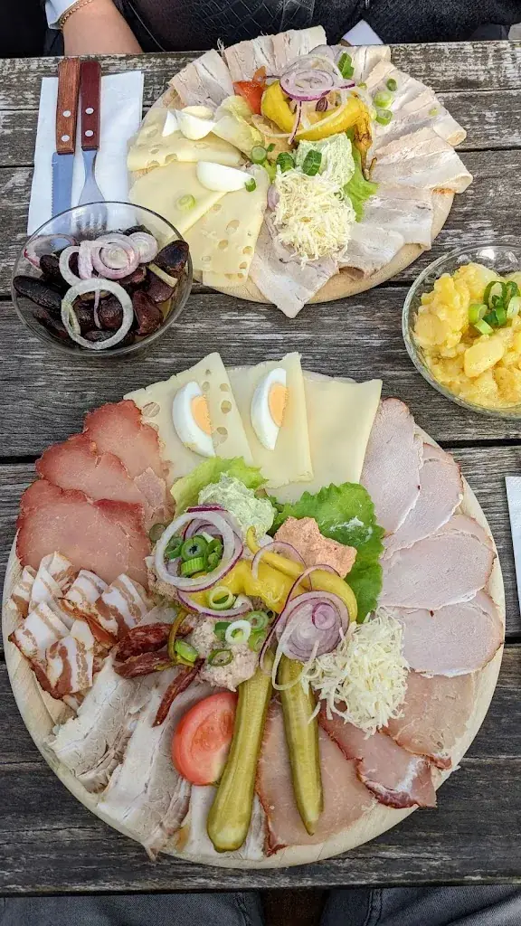 Daniel Ebner_Buschenschank Wastl_Mariatrost_avis