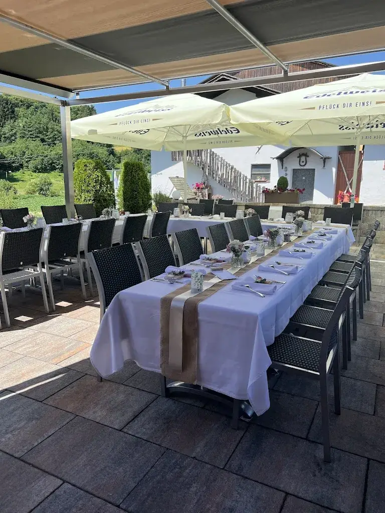 Wirtshaus Birgit Kölli ristorante a Mitterlabill