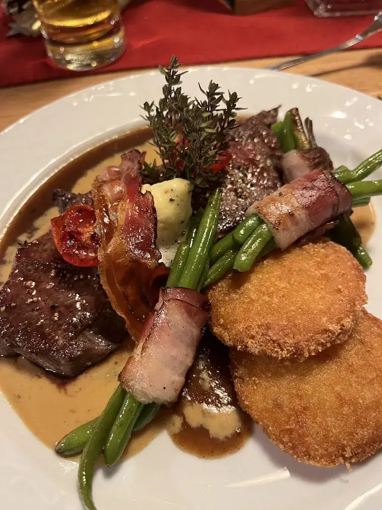 m turek_Tieschnhof_Michaelerberg_review