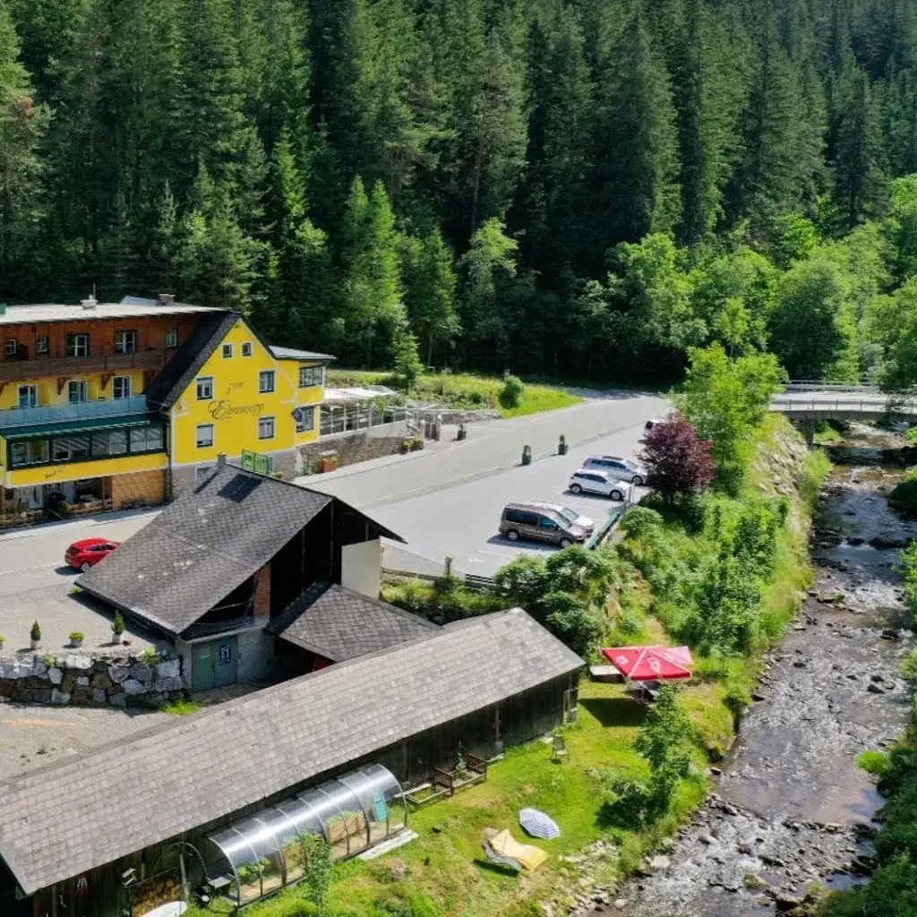 Hotel & Restaurant "zum Ehrensepp" restaurante en Modriach