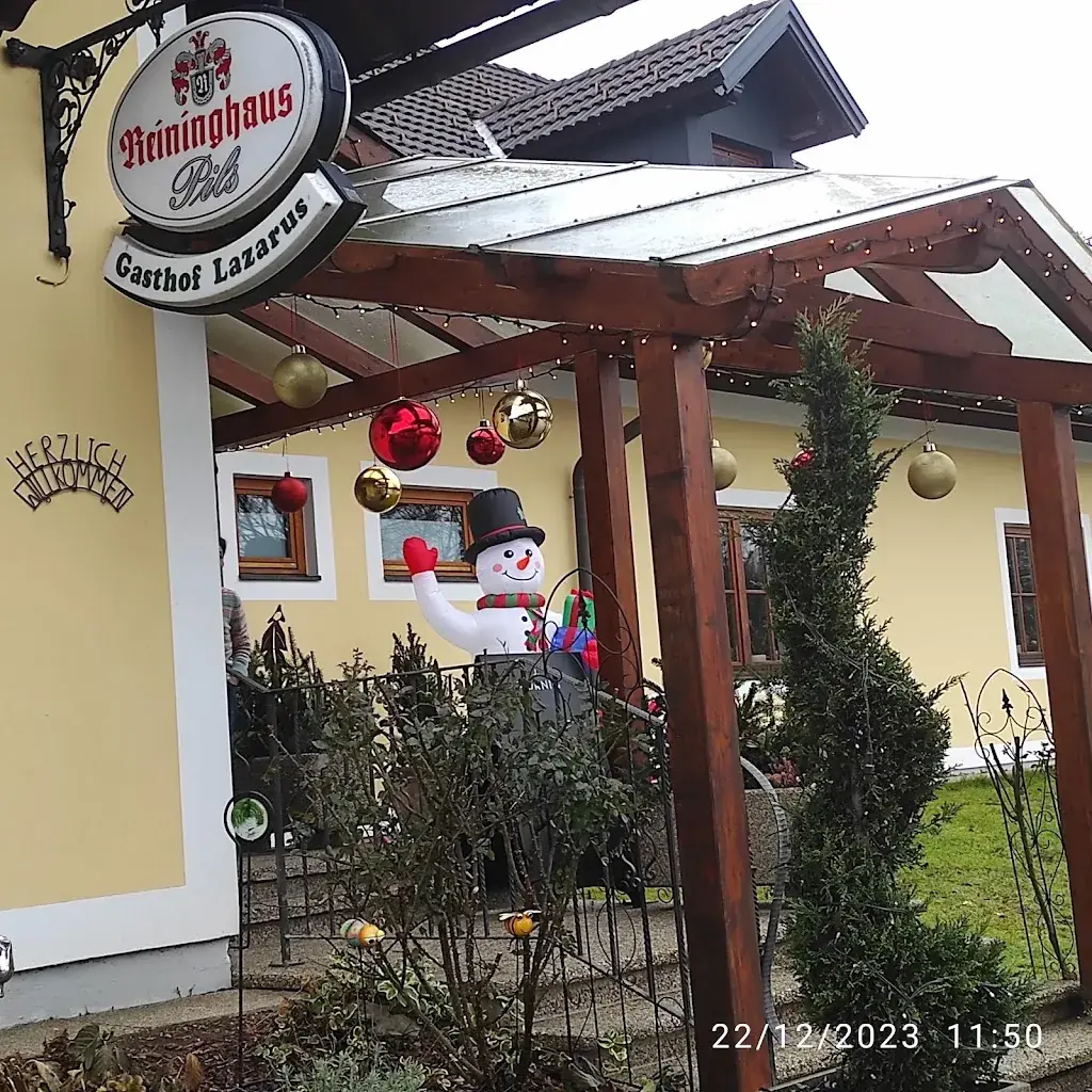 Thomas Lew_Landhof Lazarus_Mooskirchen_recensione