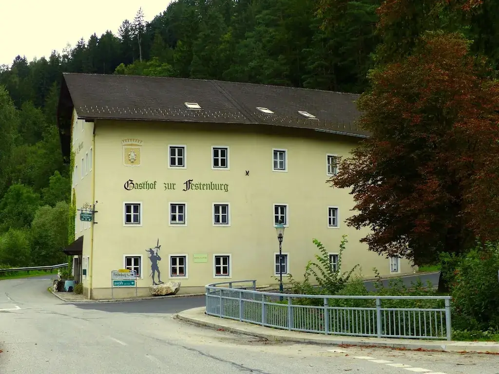 Gasthof Lang zur Festenburg ristorante a Mönichwald