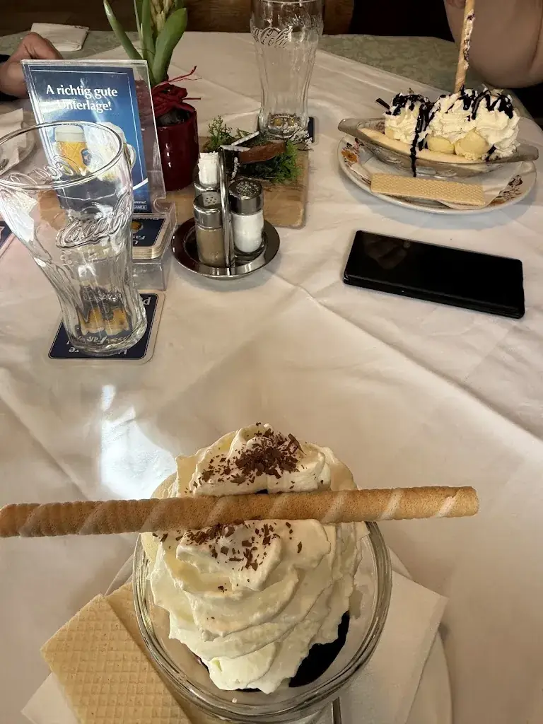 Marvin Wit_Gasthaus Hirschenwirt_Mühlen_avis