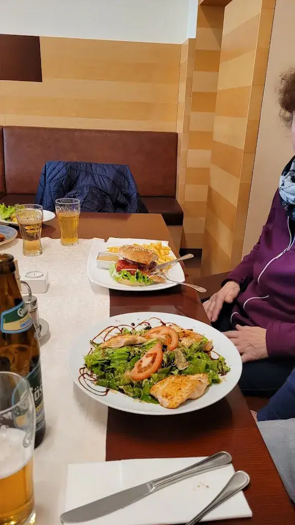 Franz Harb_Gasthaus und Fleischerei Oberer_Mureck_recensione