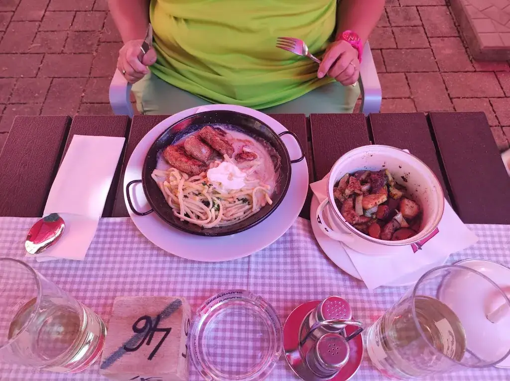 Kerstin Lohner_Gasthaus und Fleischerei Oberer_Mureck_recensione