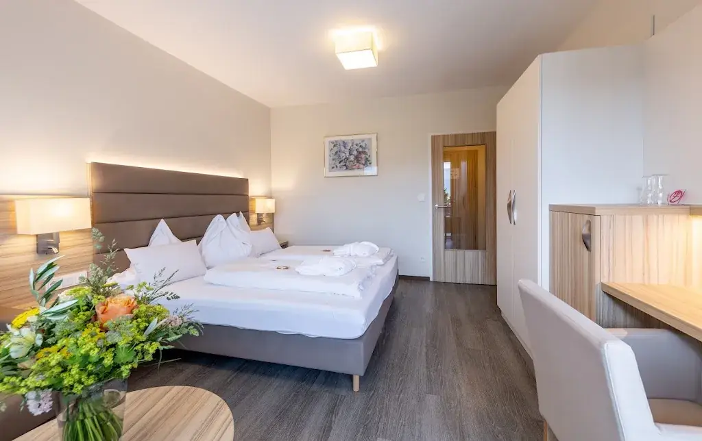 Hotel - Restaurant Grimmingblick_Mitterndorf im Steirischen Salzkammergut_slider_image_3