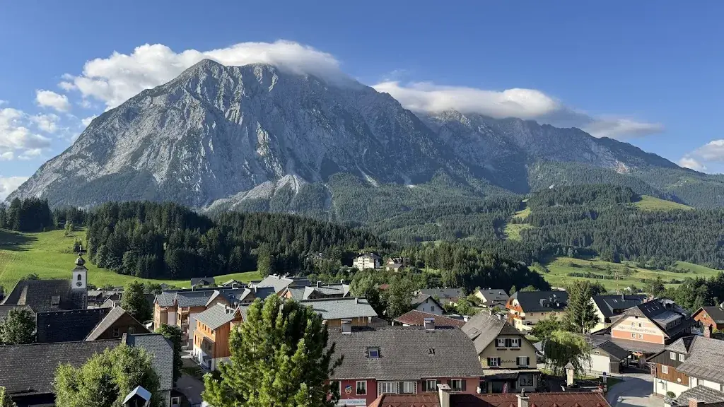 Adrian L._Appartement-Restaurant-Schwaiger_Mitterndorf im Steirischen Salzkammergut_recensione