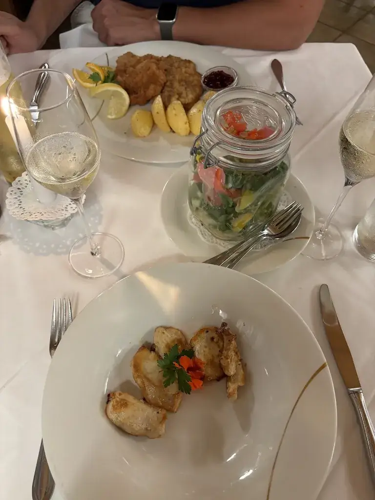 Šimon Balga_Appartement-Restaurant-Schwaiger_Mitterndorf im Steirischen Salzkammergut_recensione