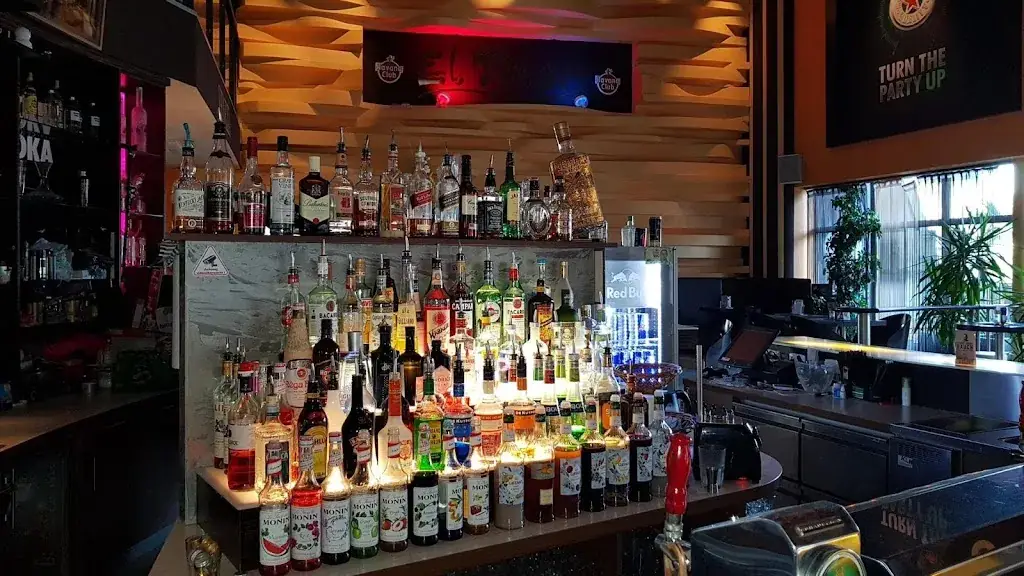 Elvis Pizzeria Cocktailbar_Liezen_slider_image_1