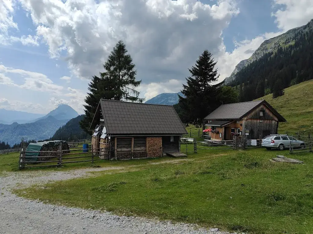 Florian Kulla_Jausenstation Kink_Liezen_avis