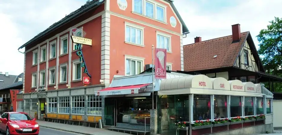 Hotel - Restaurant - Café Schnuderl ristorante a Liezen