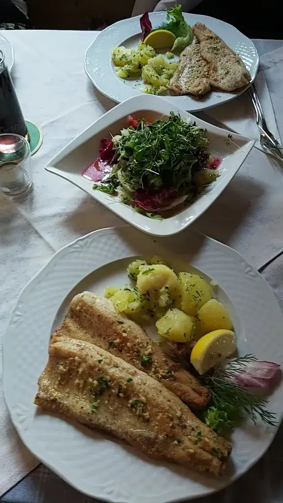 Fischrestaurant Schloßteichstüberl ristorante a Liezen
