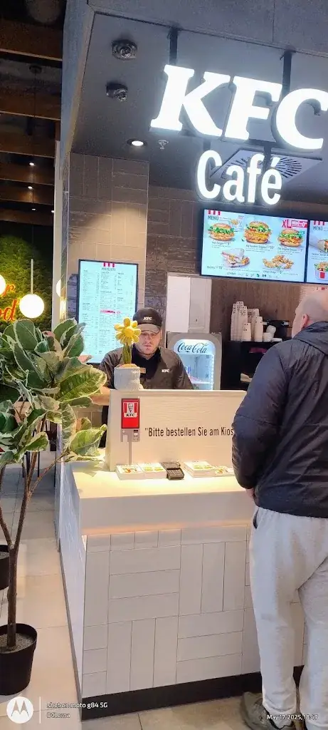 ディアス-上品な_KFC_Liezen_review