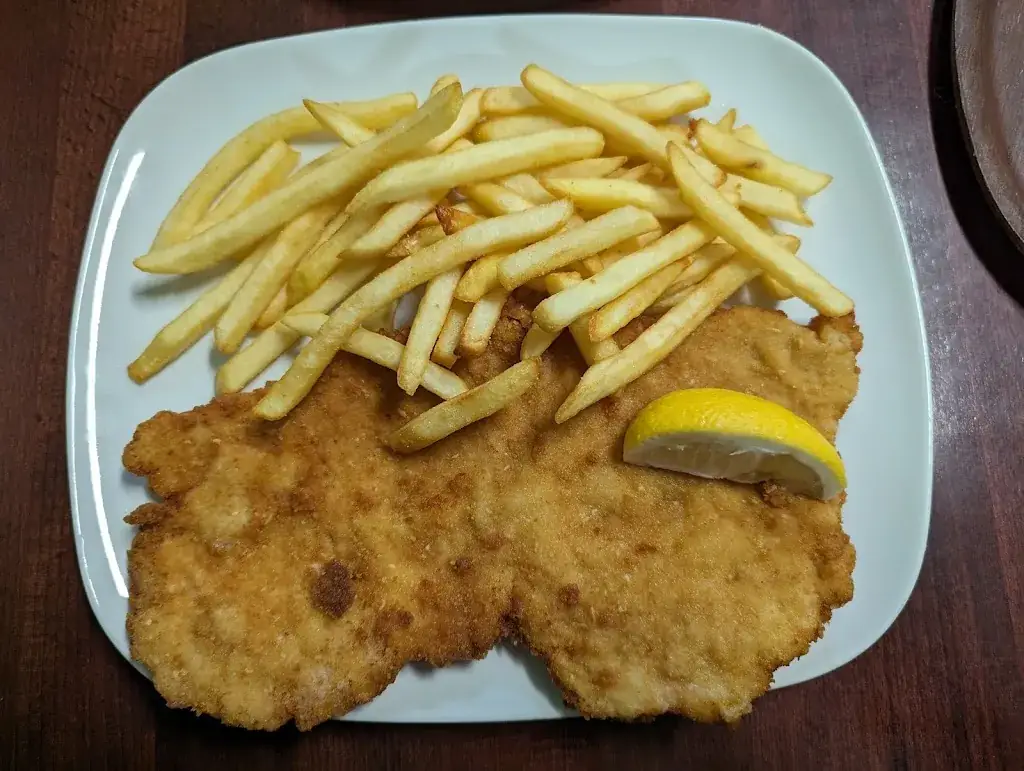 Jakub Kmec_My Schnitzel & Pizza_Liezen_review