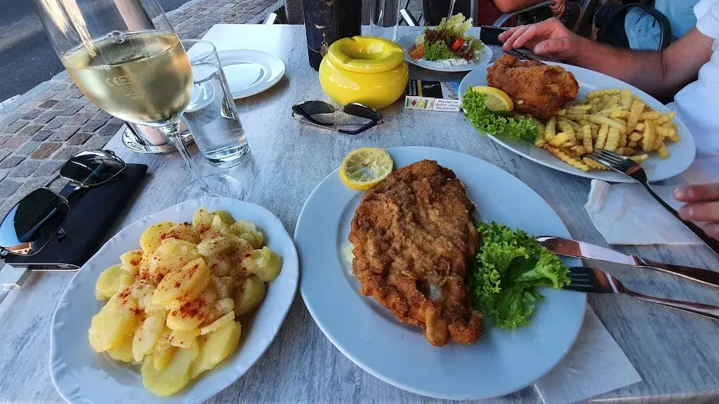 Mikes Cafe Pub_Stadtschlaining_slider_image_1