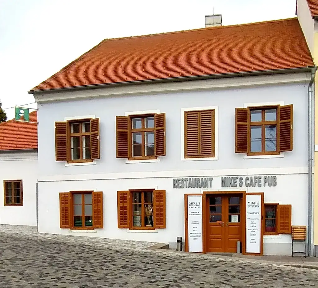 Mikes Cafe Pub_Stadtschlaining_slider_image_2