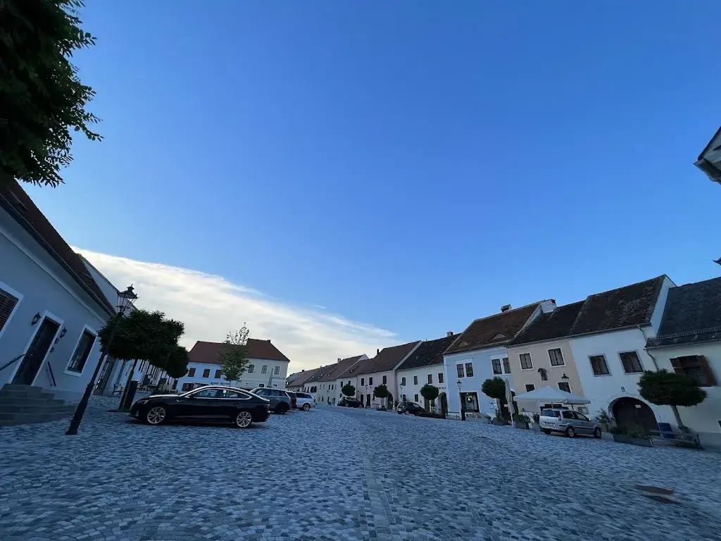 Mikes Cafe Pub_Stadtschlaining_slider_image_3