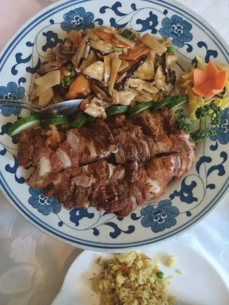 Anna Galušová_Chinarestaurant Hong_Niederwölz_review