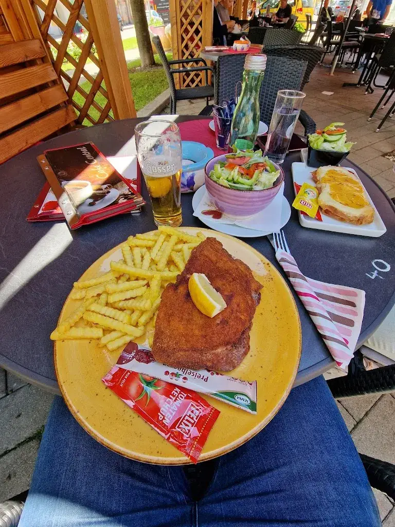 frank “Specialsin” olsson_Cafe Central, Das Kaffeehaus in Neumarkt_Neumarkt in Steiermark_recensione