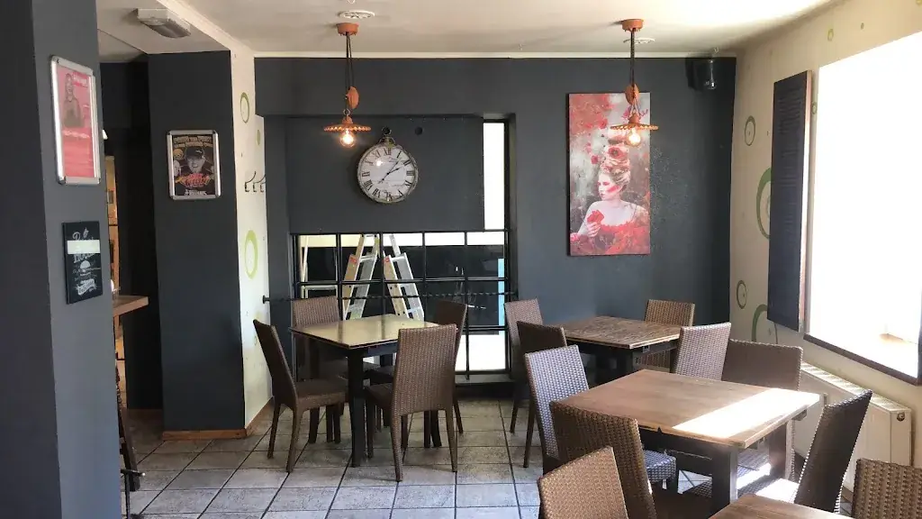 Tollhaus Neumarkt/ Bistro ristorante a Neumarkt in Steiermark