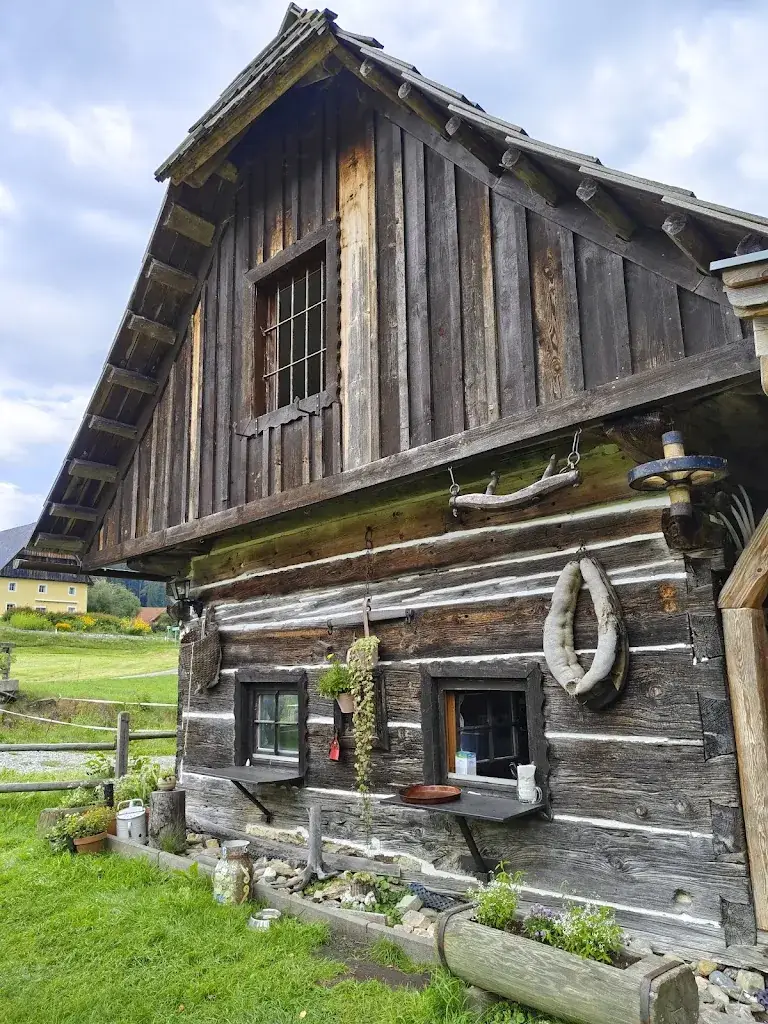 Sixta Pinter_Russkeusche_Neumarkt in Steiermark_review