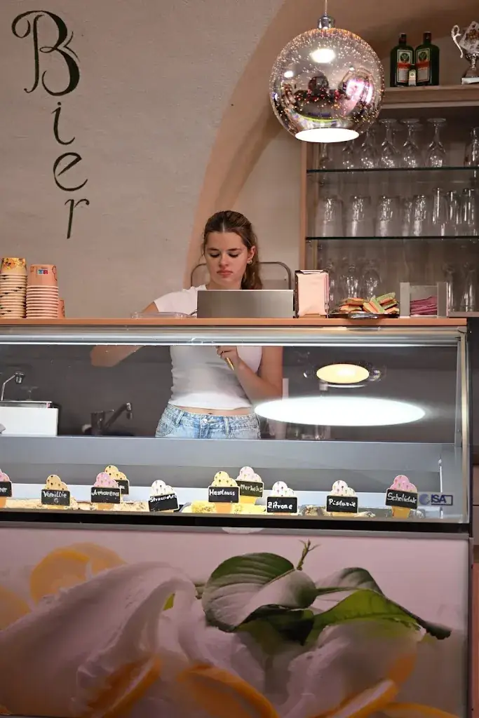 Cafe Claudia_Neumarkt in Steiermark_slider_image_2