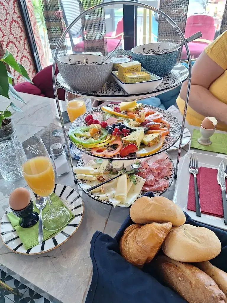 Menu_Leyla | Cafe • Bar • Lounge • Dinner_Obervogau_image_2