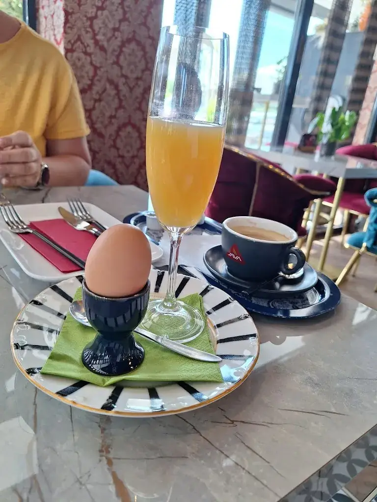 Menu_Leyla | Cafe • Bar • Lounge • Dinner_Obervogau_image_3