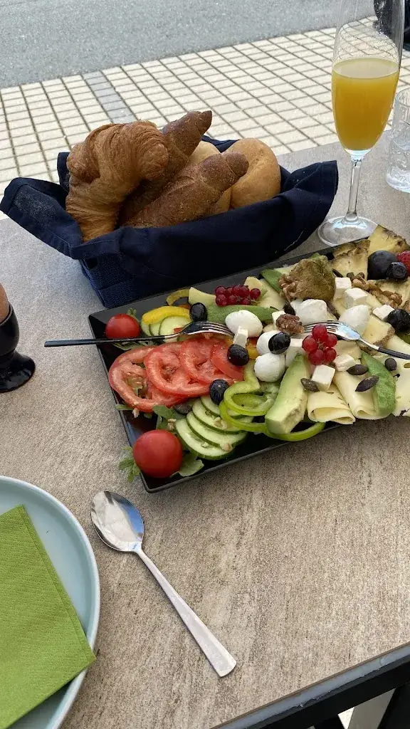 Menu_Leyla | Cafe • Bar • Lounge • Dinner_Obervogau_image_4