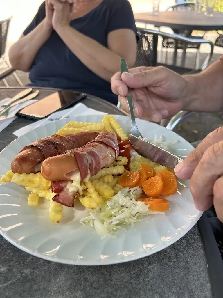 Julia Vötsch_Kump Gasthaus_Oberkurzheim_recensione