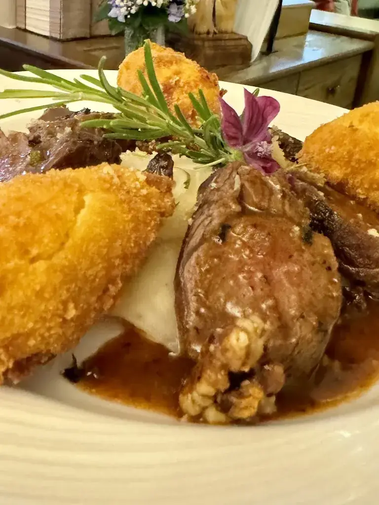 Angelika Gruber_Oberer Bräuer - zum Wohle - Ferien Chalets - Restaurant_Oberwölz Stadt_avis